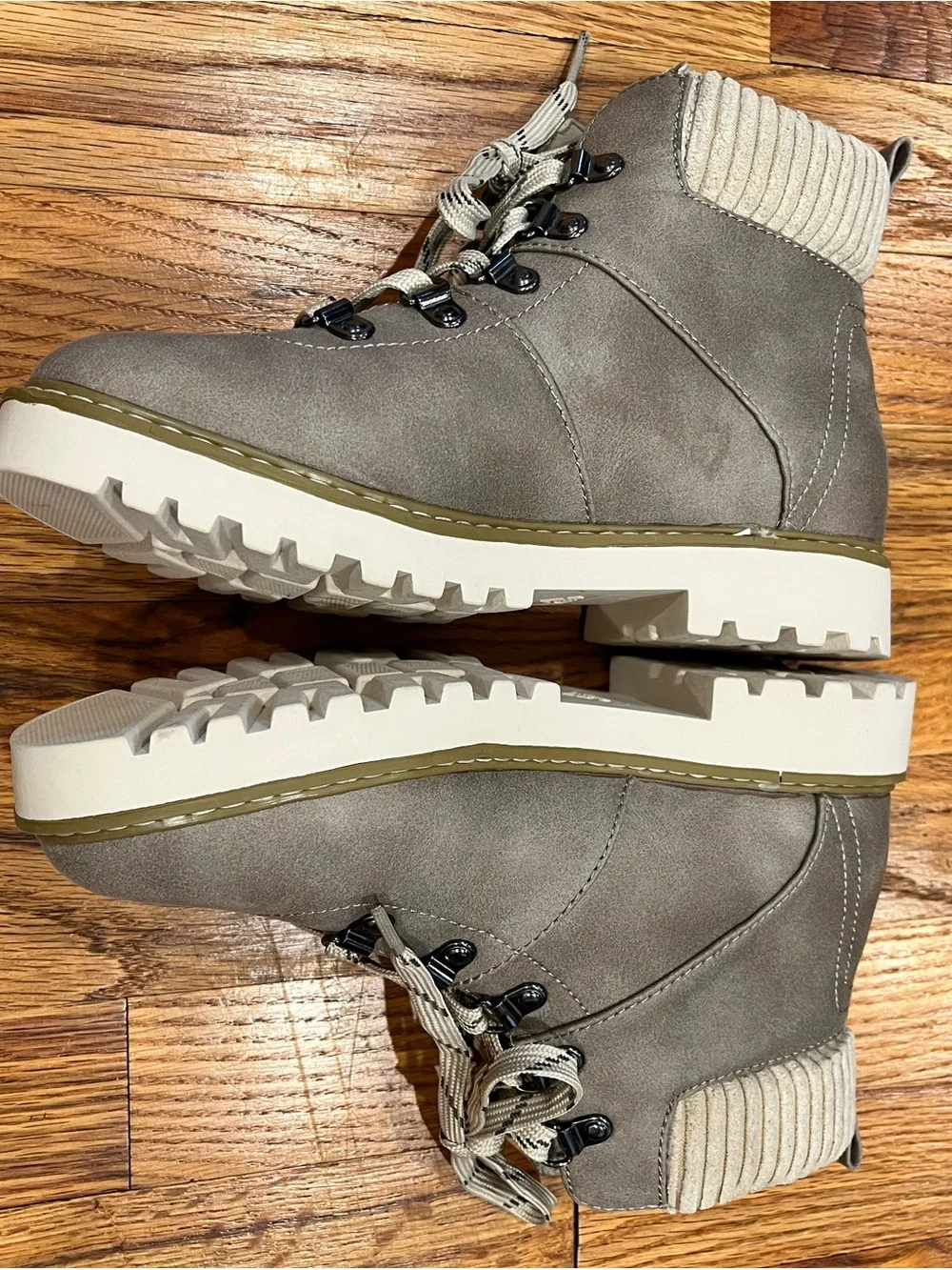 Cliffs White Mountain Connie Lace Up Gray Ankle Boots Size 7 Read Description